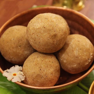 Sugar Free Minapa Sunnundalu or Black Gram / Urad Dal Laddu for Diabetic