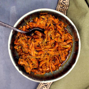 Carrot Pickle (Crunchy & Delicious)