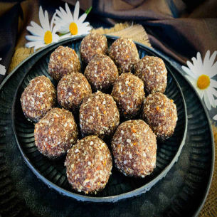 Sugar Free Ragi Laddu / Finger Millet Laddu